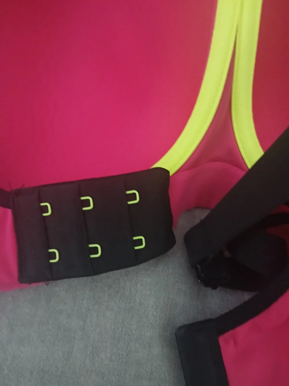 Nike Hot Pink Padded Sports Bra with Contrast Black Straps READ DESSCRIPTION!!